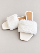 chinelo branco pluma