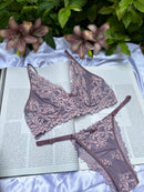 Conjunto Lilás e Rosa