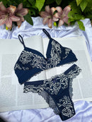 Conjunto Azul com Off White