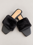 chinelo preto pluma