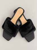 chinelo preto pluma