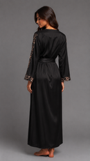 Robe Carminha Preto com Rosa Longo