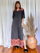 Kaftan Longa Estampa Quadrados com Floral