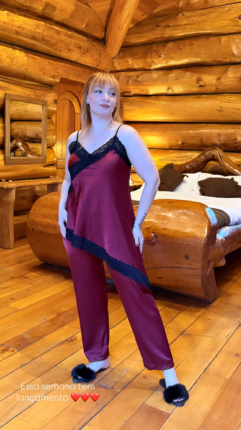 Pijama Assimétrico Vinho