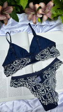 Conjunto Azul com Off White